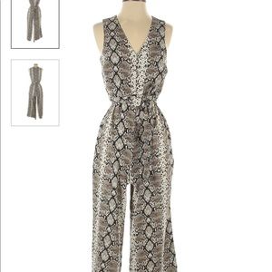NWT Banana Republic Snakeskin Jumpsuit size 8